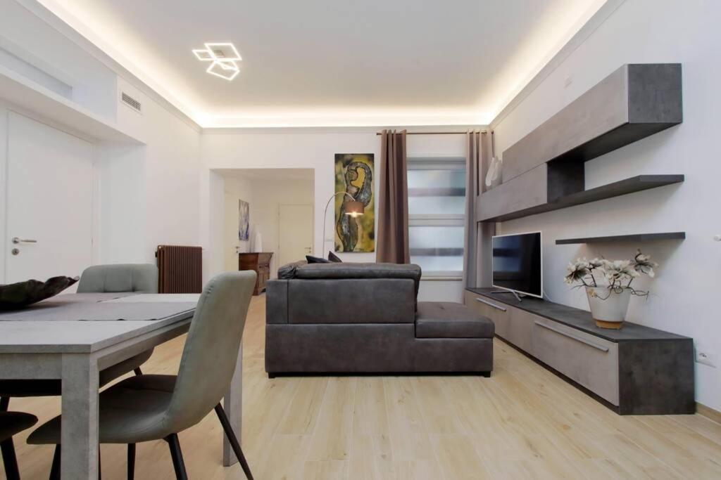 Aventino Contemporary Apartment Rome Exterior photo
