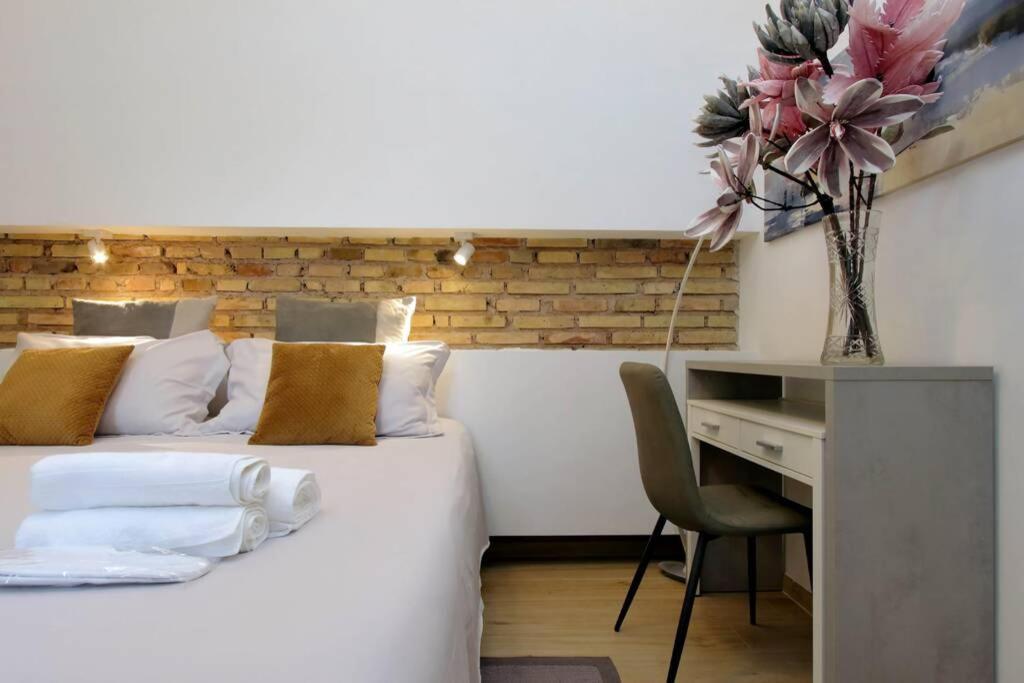 Aventino Contemporary Apartment Rome Exterior photo